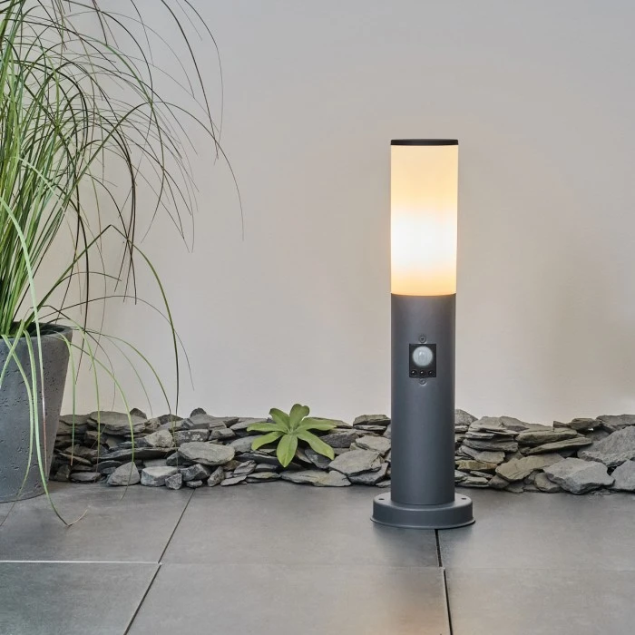Hofstein Caserta Sockelleuchte Anthrazit, 1-flammig, Bewegungsmelder 7 Hofstein Caserta Sockelleuchte Anthrazit, 1-flammig, Bewegungsmelder – Bild 7