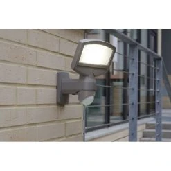 Lutec Lampen SUNSHINE Au&szlig;enwandleuchte LED Silber, 1-flammig, Bewegungsmelder -Außenleuchten Verkaufe lutec lampen sunshine aussenwandleuchte p 9016 si 9